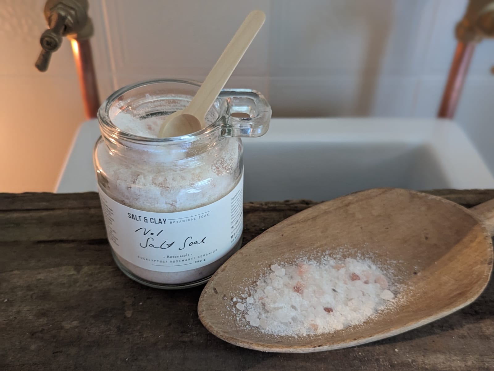 Botanical Salt Soak - With mineral rich epsom salts for a restful bath and relaxed muscles.