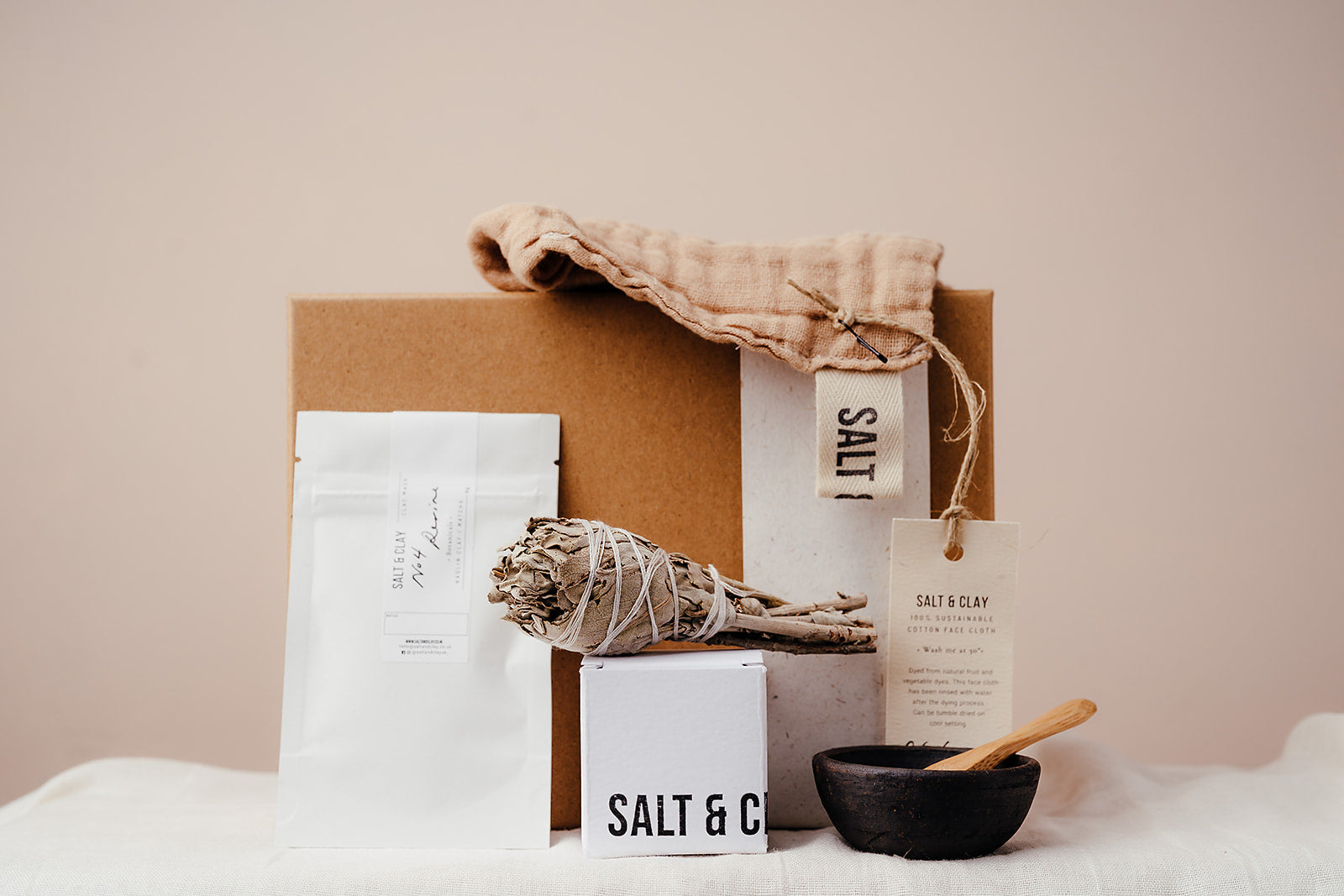 Rituals Gift Set - Relax, unwind and enjoy a gentle moment of calm intent.